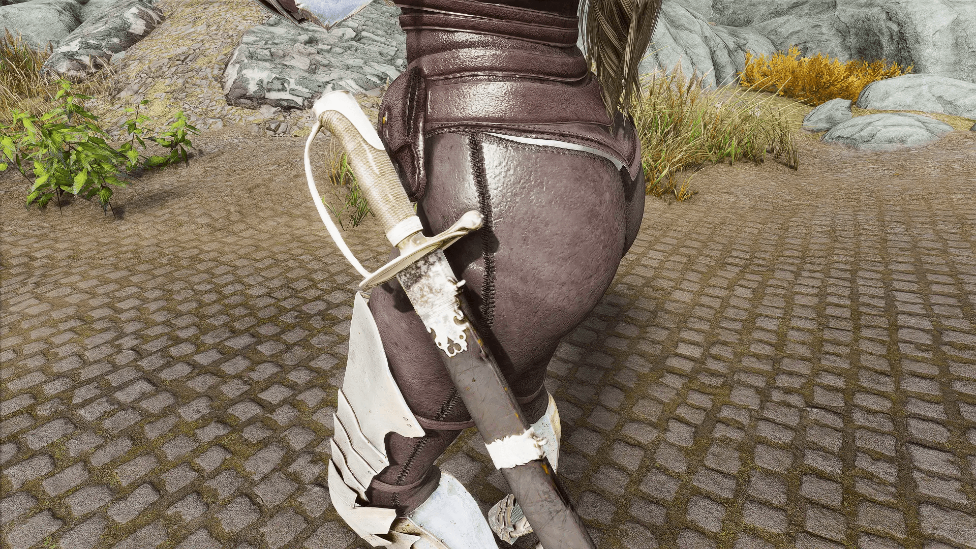 Old Officer's SaberSE mod for The Elder Scrolls V: Skyrim Special Edition