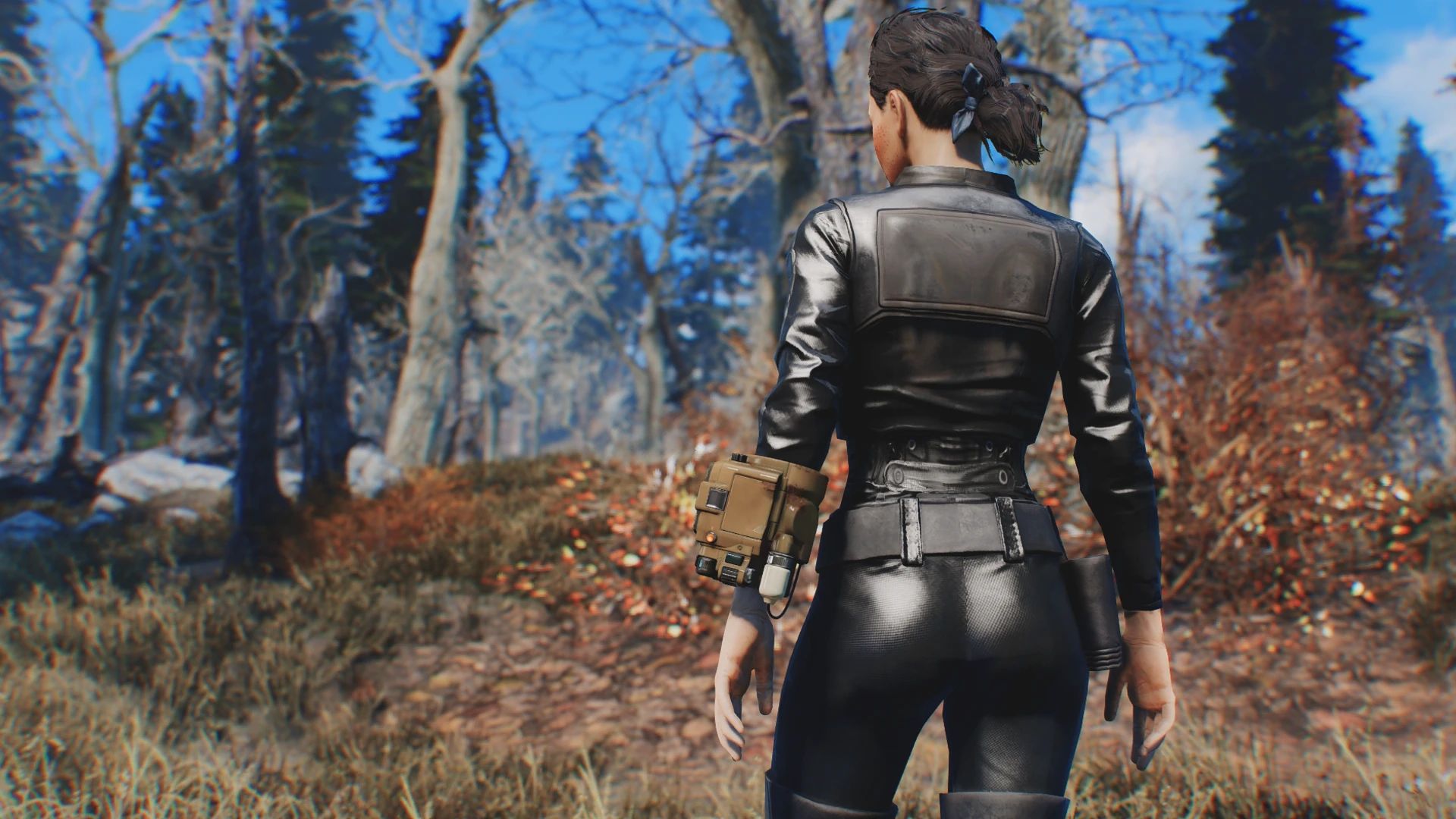 Covert Operative Outfit mod for Fallout 4