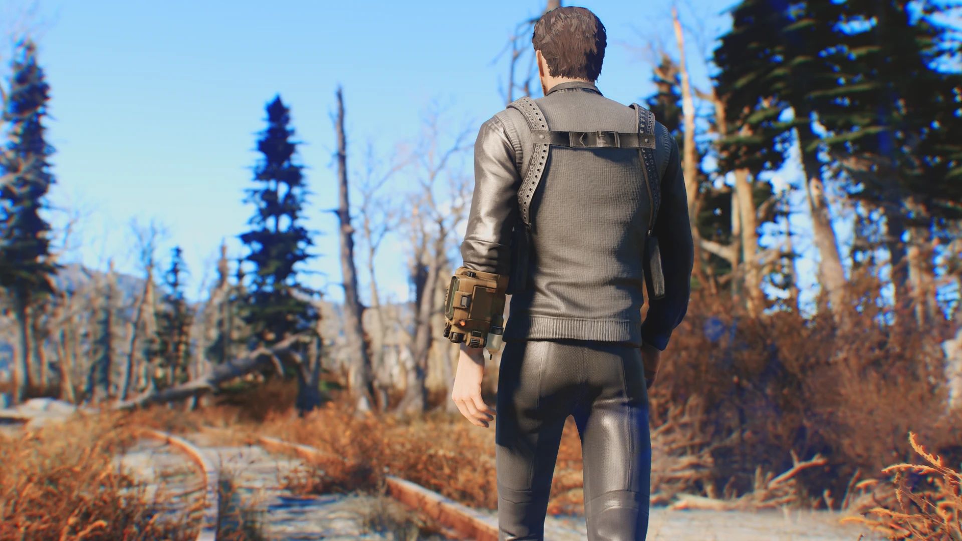 Covert Operative Outfit mod for Fallout 4