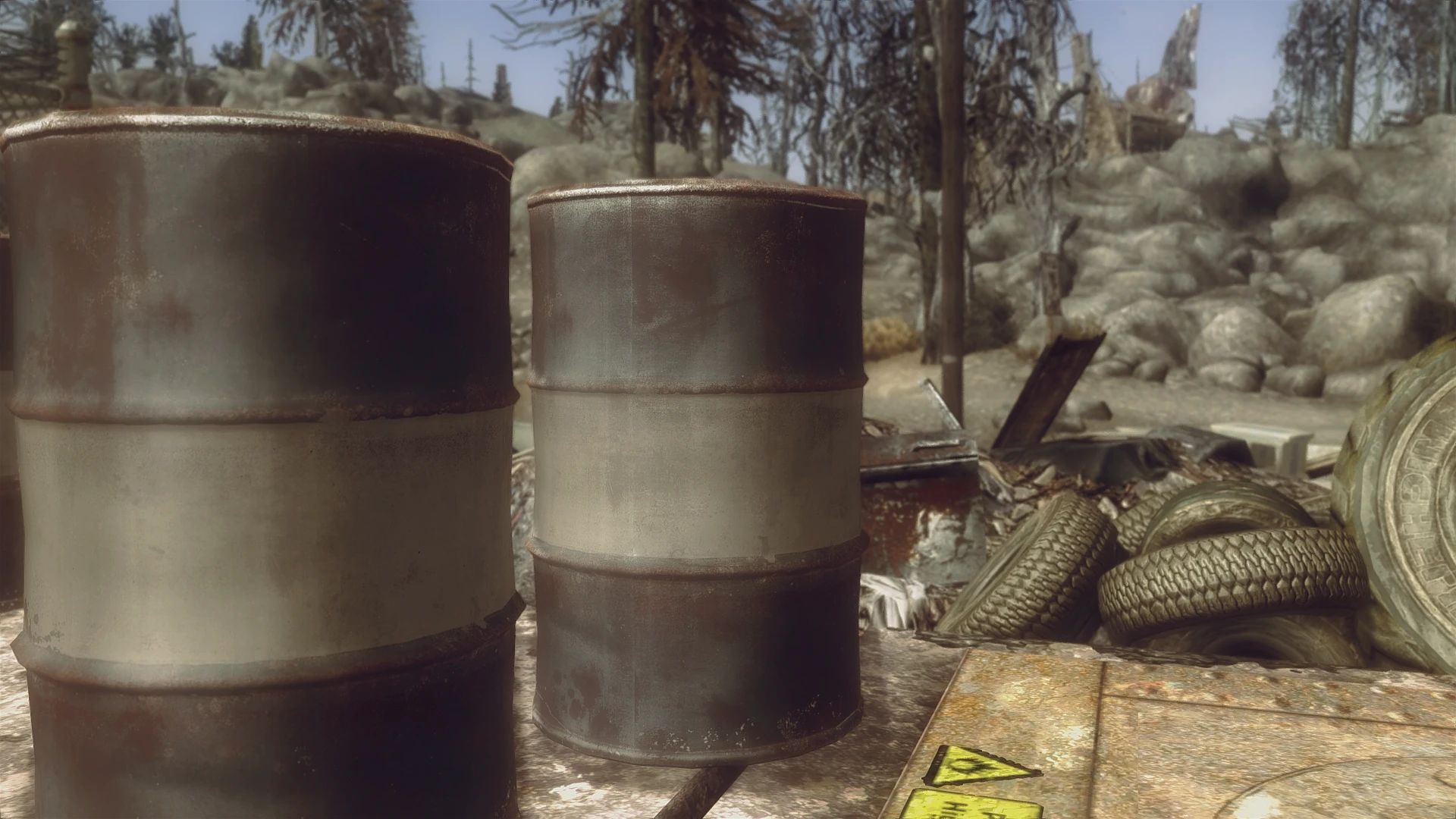 High Quality Metal Barrels mod for Fallout: New Vegas