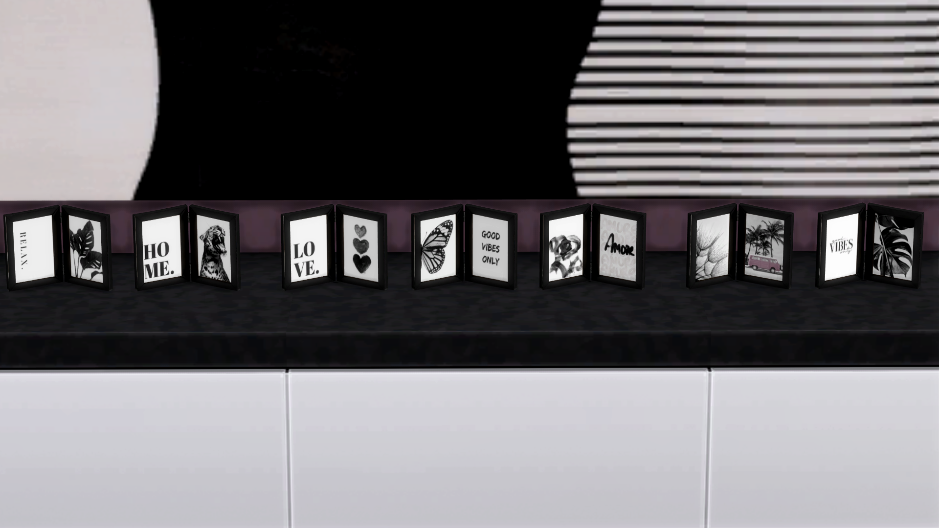 Black & White Twin Photo Frame mod for The Sims 4 