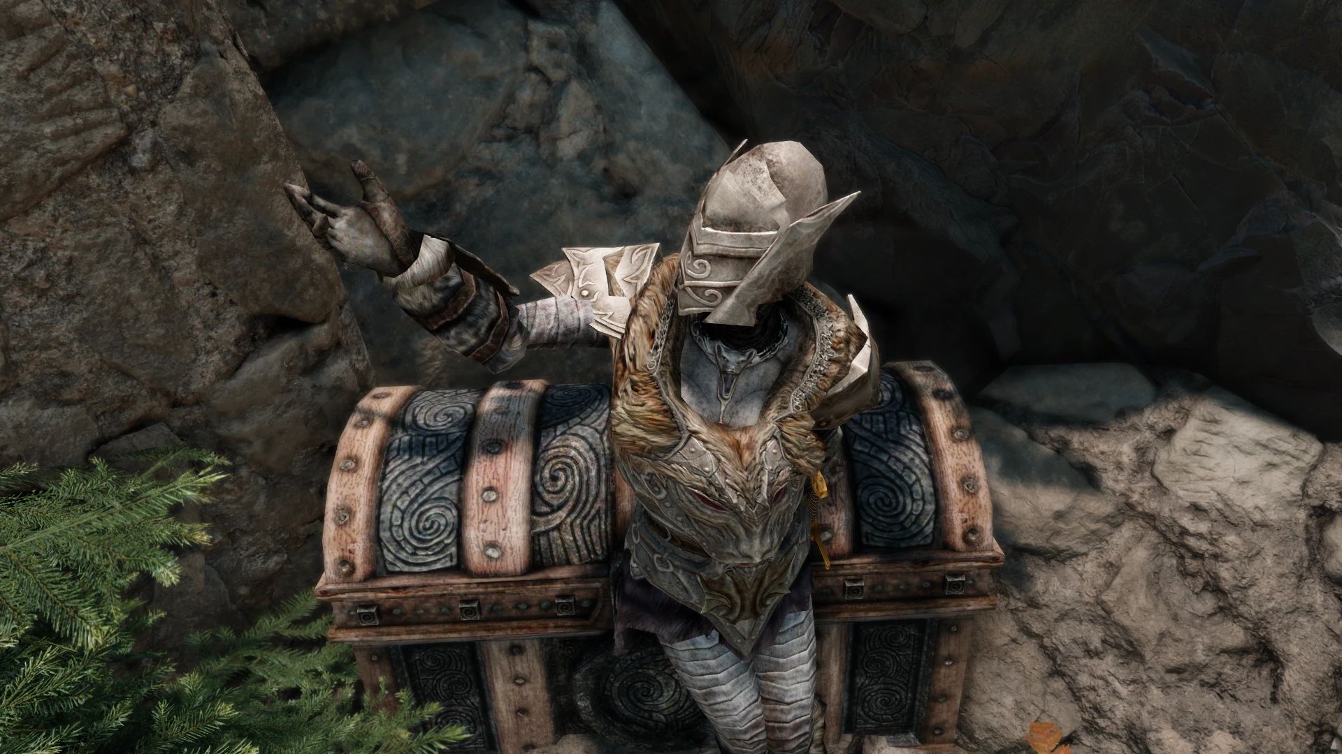 Savior's Plate Armor mod for The Elder Scrolls V: Skyrim Special Edition