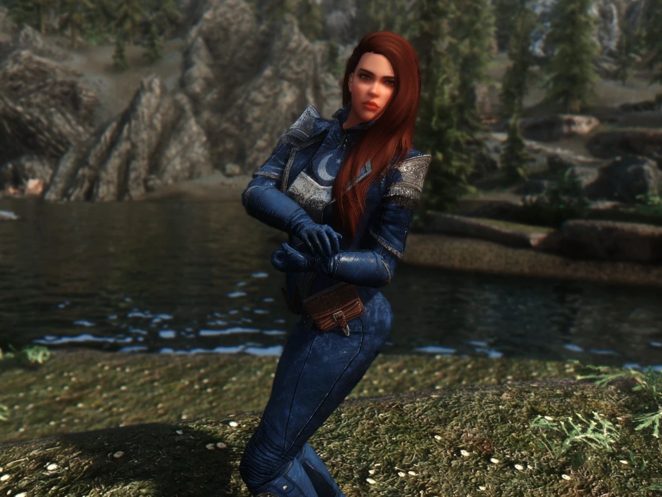 Mavari Armor Recolor - Moonlight Blue mod for Skyrim