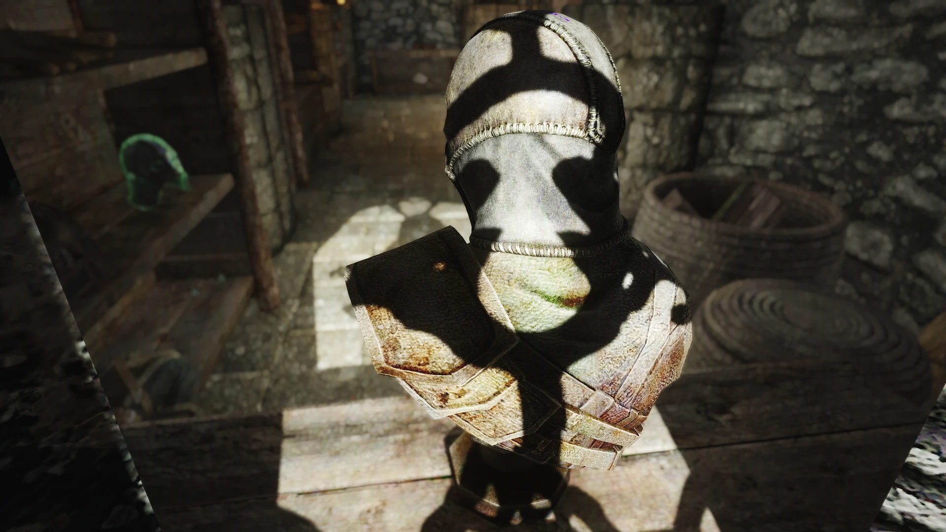 Kanjs - Gray Fox Bust and Cowl Animated  mod for The Elder Scrolls V: Skyrim Special Edition