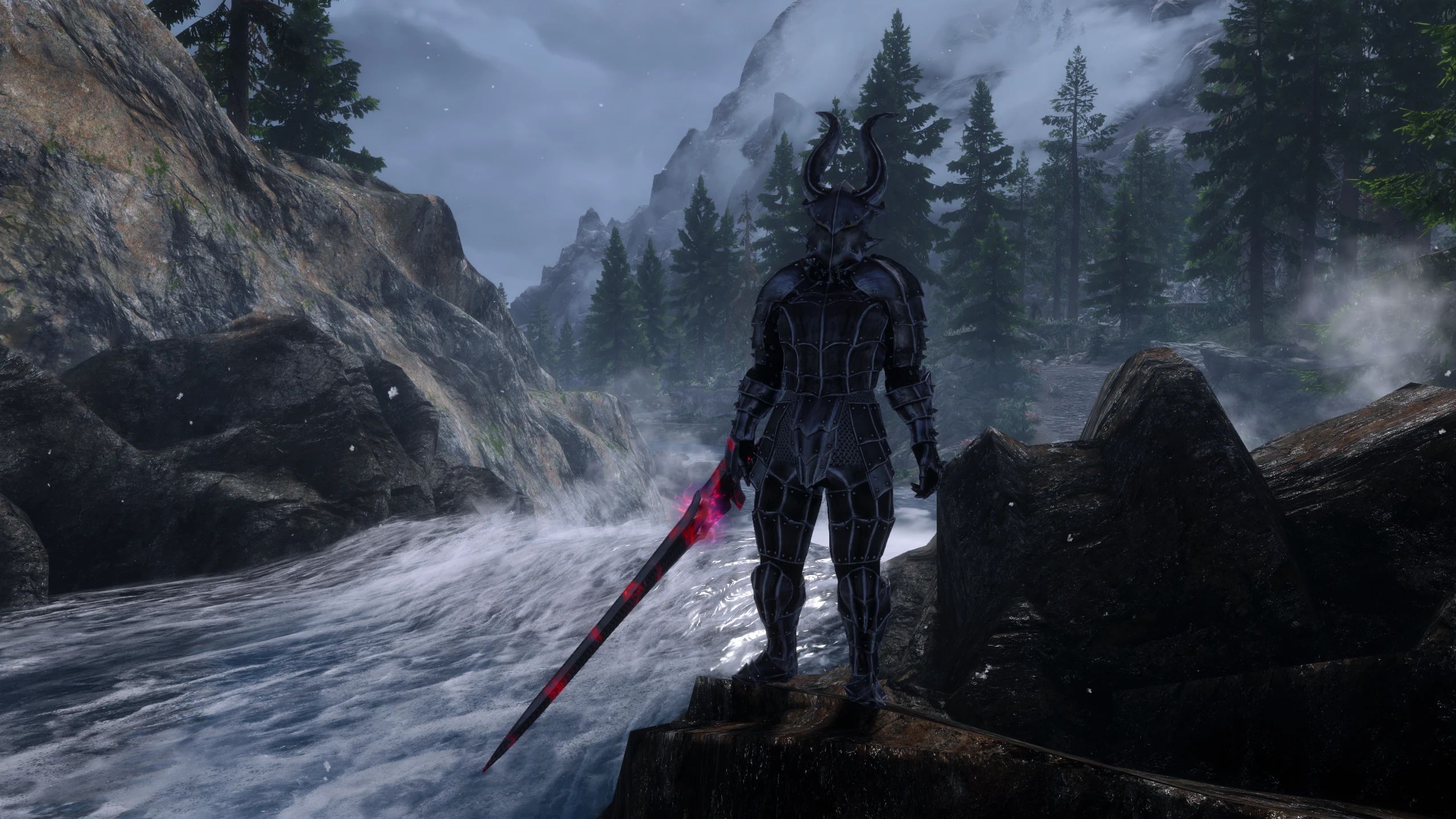 Zerofrost's Dragon Lord Armour HIMBO mod for The Elder Scrolls V: Skyrim Special Edition